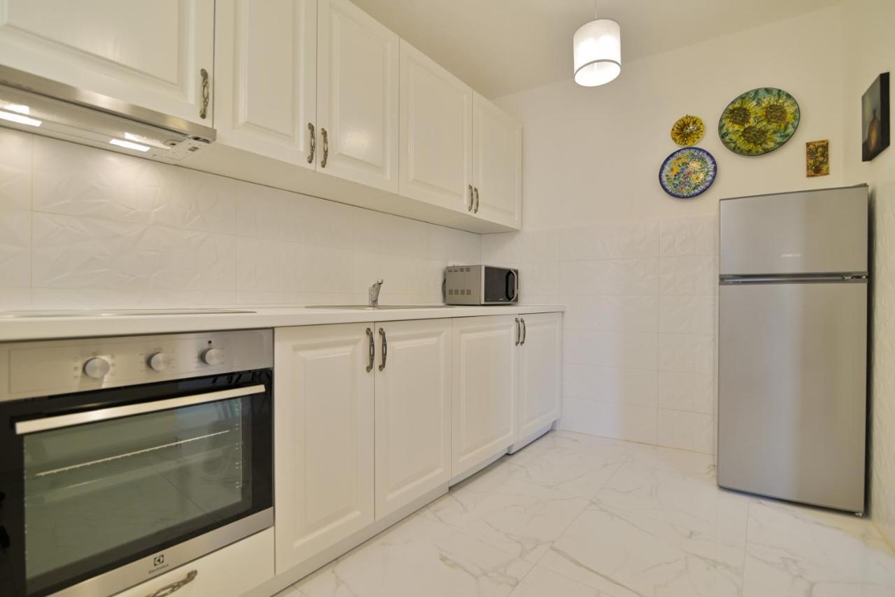 Apartments Art Τρογκίρ Εξωτερικό φωτογραφία