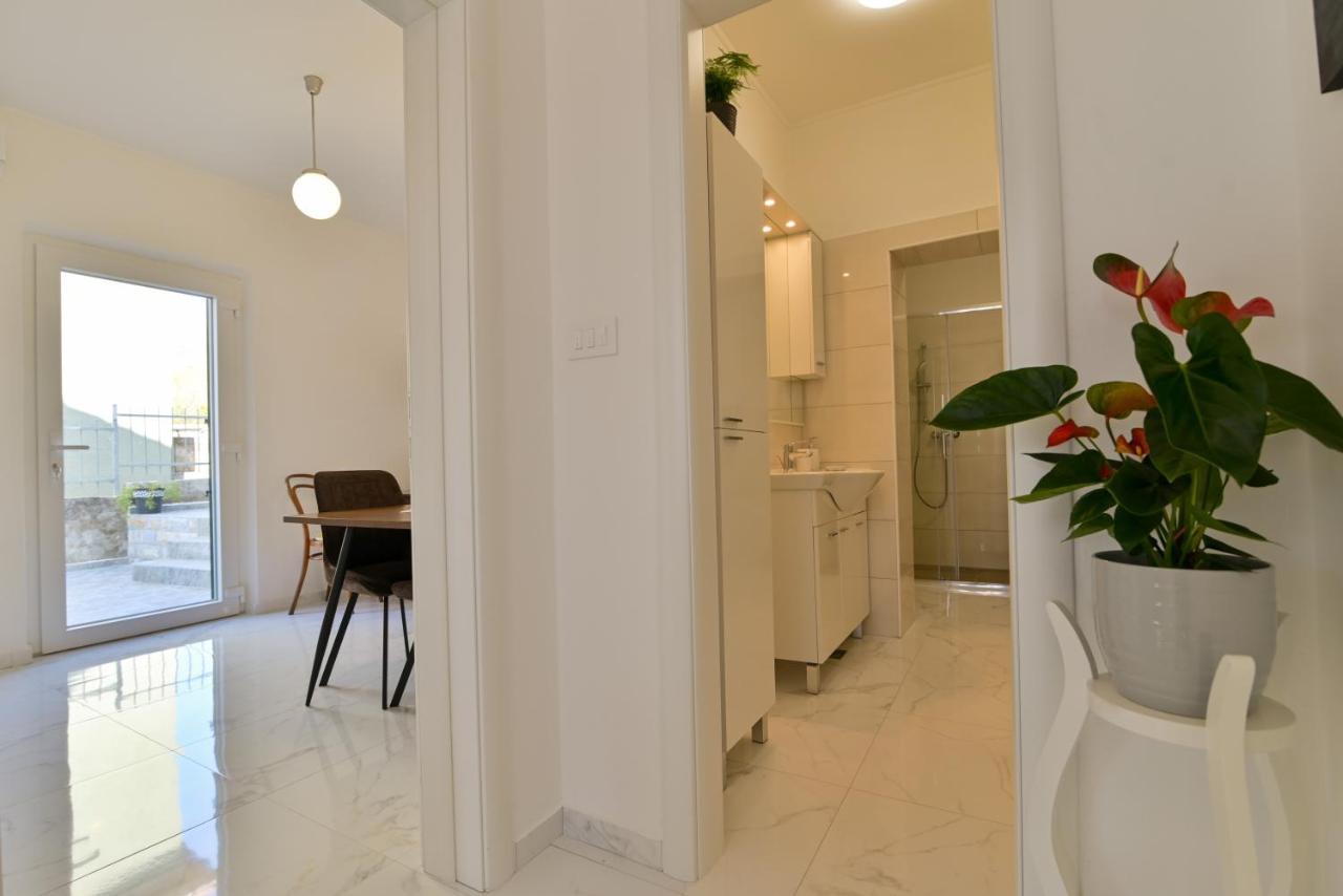 Apartments Art Τρογκίρ Εξωτερικό φωτογραφία