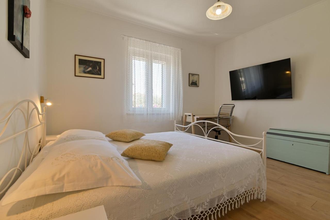 Apartments Art Τρογκίρ Εξωτερικό φωτογραφία