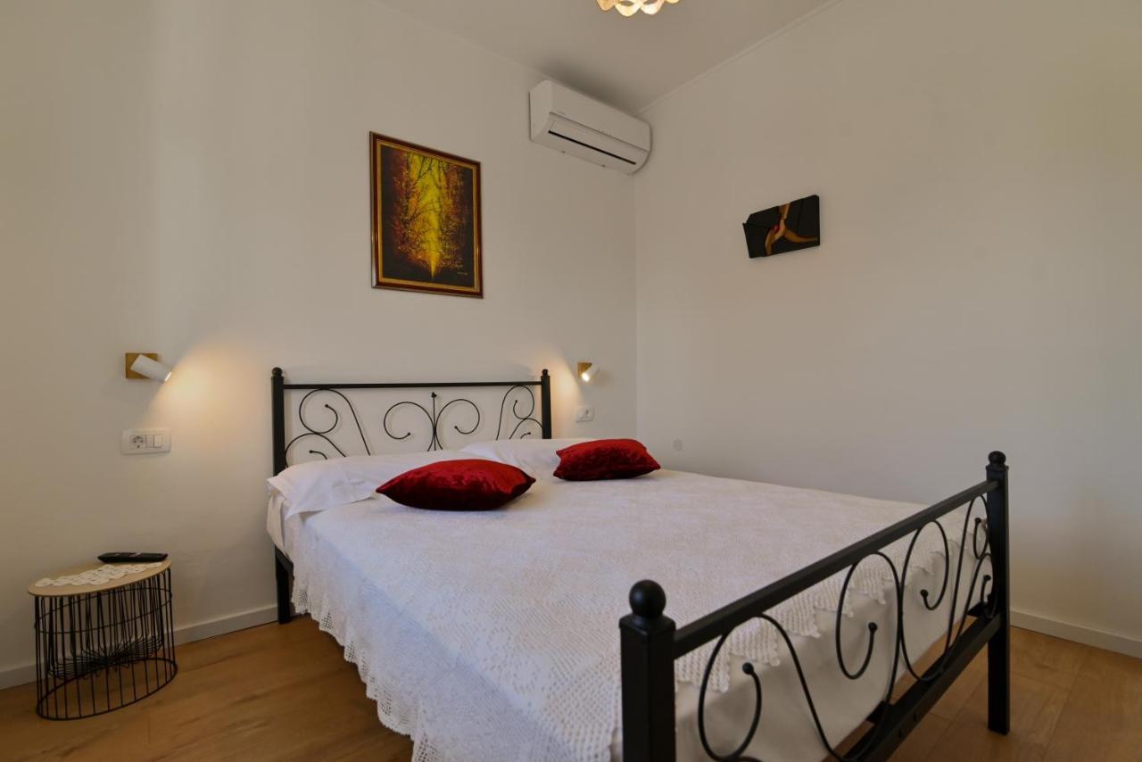 Apartments Art Τρογκίρ Εξωτερικό φωτογραφία